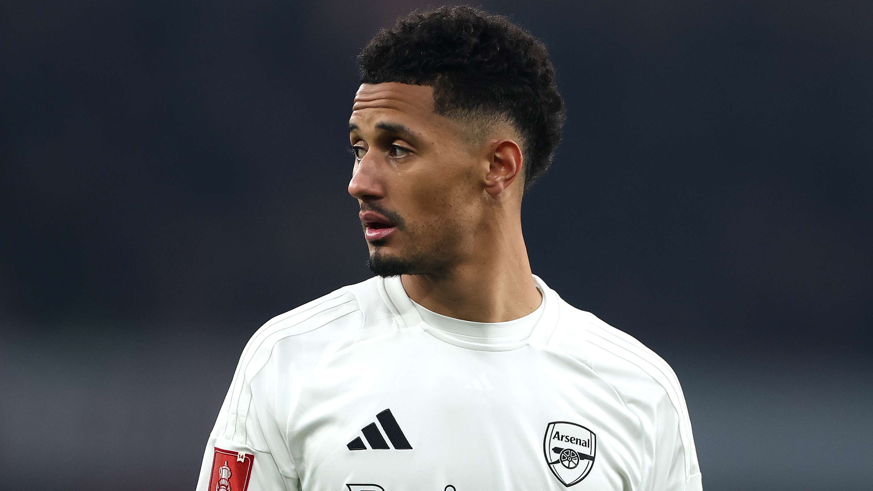 员奠定了坚 员奠定了坚